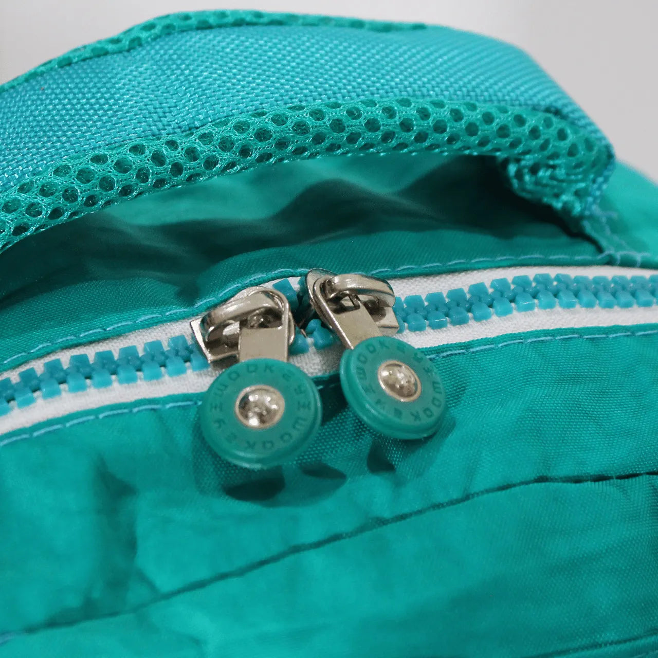 Mochila De Costas Verde Agua Top Model Ponto Verde