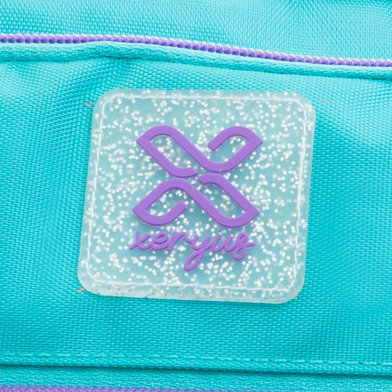 Kit Mochila de Rodinhas Emoji com Lancheira e Estojo