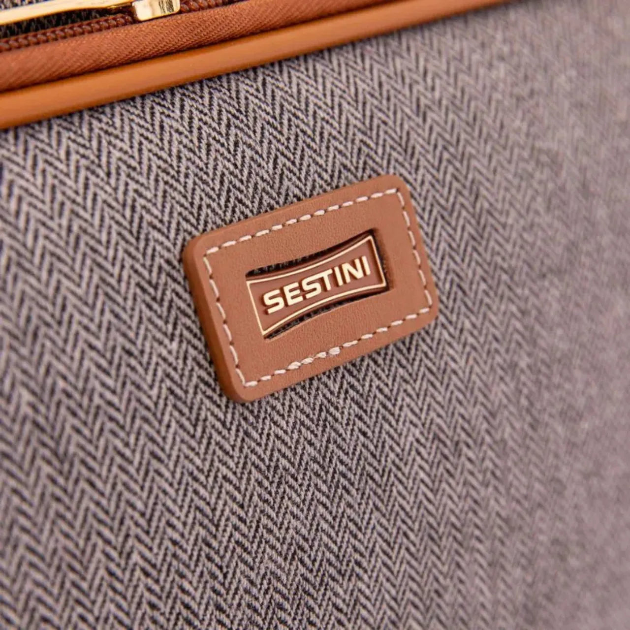 Mala de Viagem 32kg Tecido Sestini Royale Rodas 360° Cinza